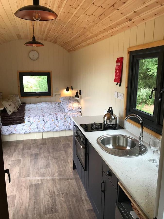 Sunset Shepherds Hut Taunton Εξωτερικό φωτογραφία